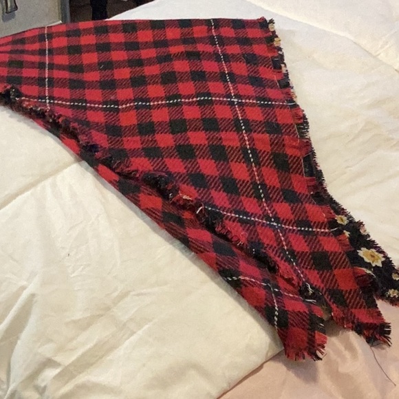 Reversible Scarf - Picture 1 of 4